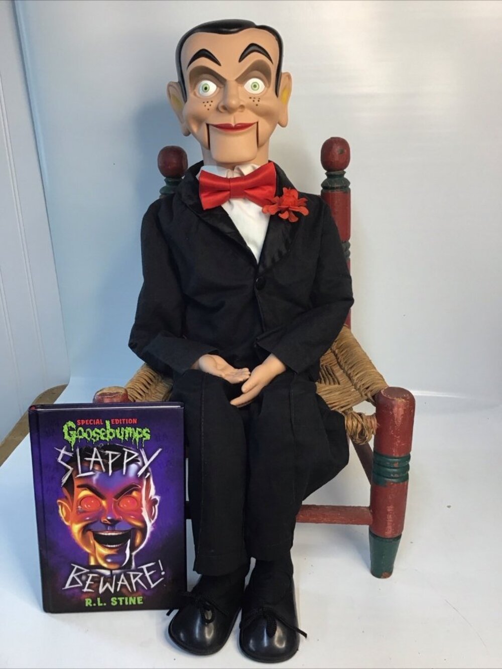 Goosebumps Slappy 30" Ventriloquist Dummy/Doll - Works - W/  Hardcover Book